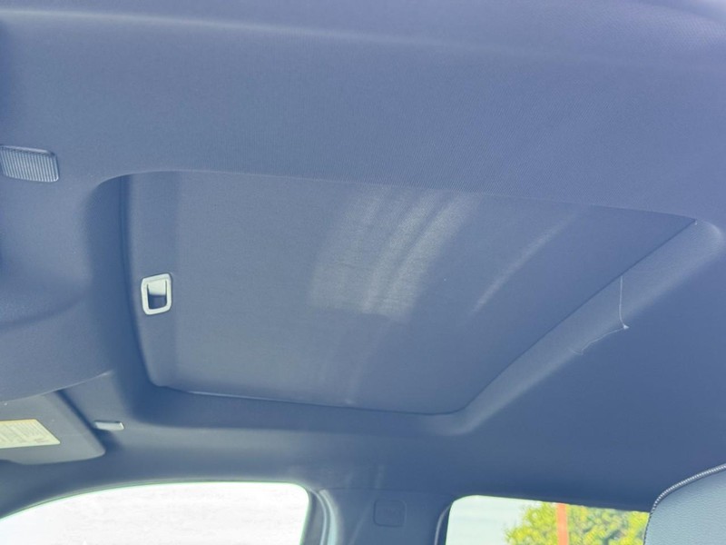 Chevrolet Silverado 1500 Vehicle Full-screen Gallery Image 9