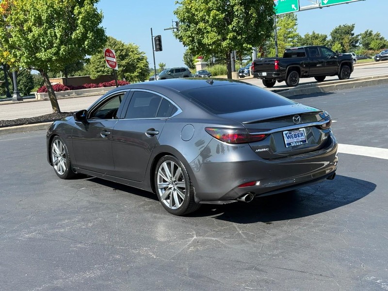 Mazda MAZDA6 Vehicle Full-screen Gallery Image 3
