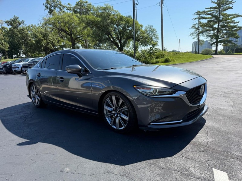 Mazda MAZDA6 Vehicle Full-screen Gallery Image 9