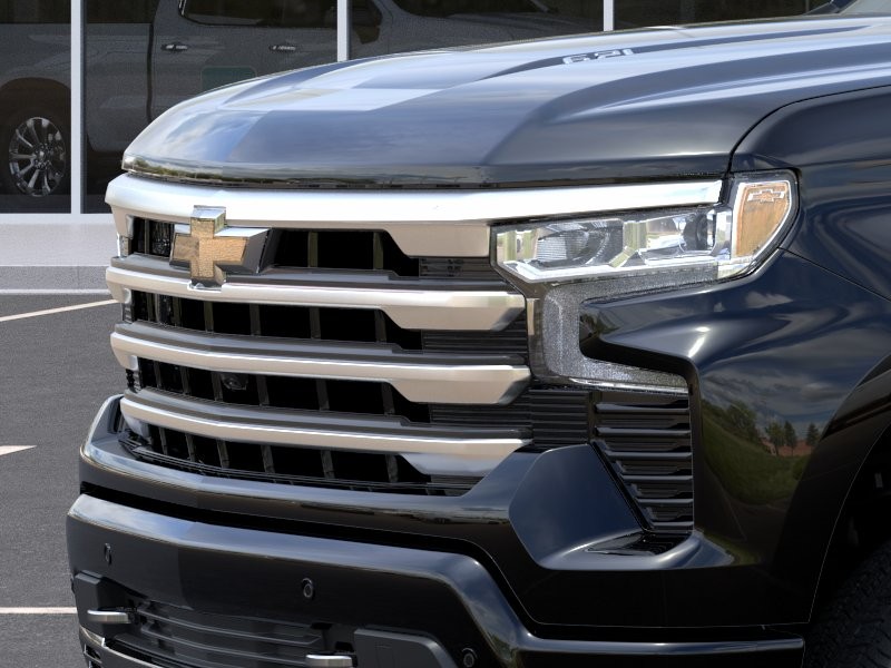 Chevrolet Silverado 1500 Vehicle Full-screen Gallery Image 13