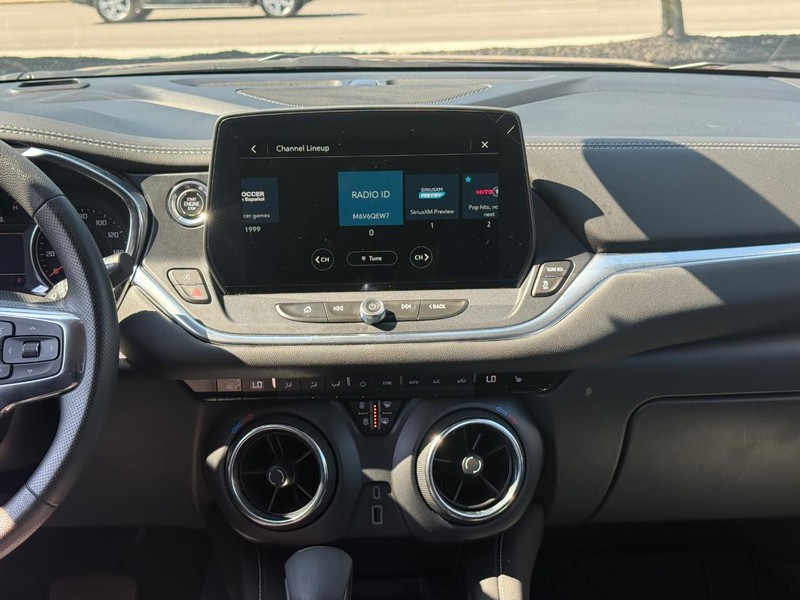 Chevrolet Blazer Vehicle Full-screen Gallery Image 13