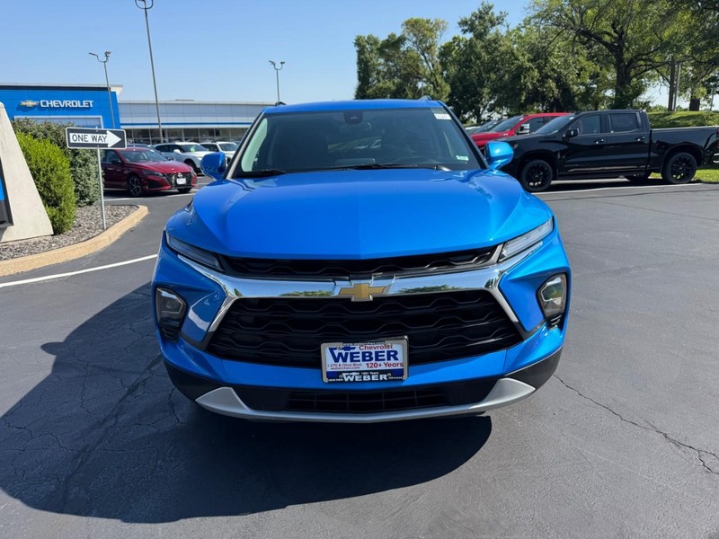 Chevrolet Blazer Vehicle Full-screen Gallery Image 9