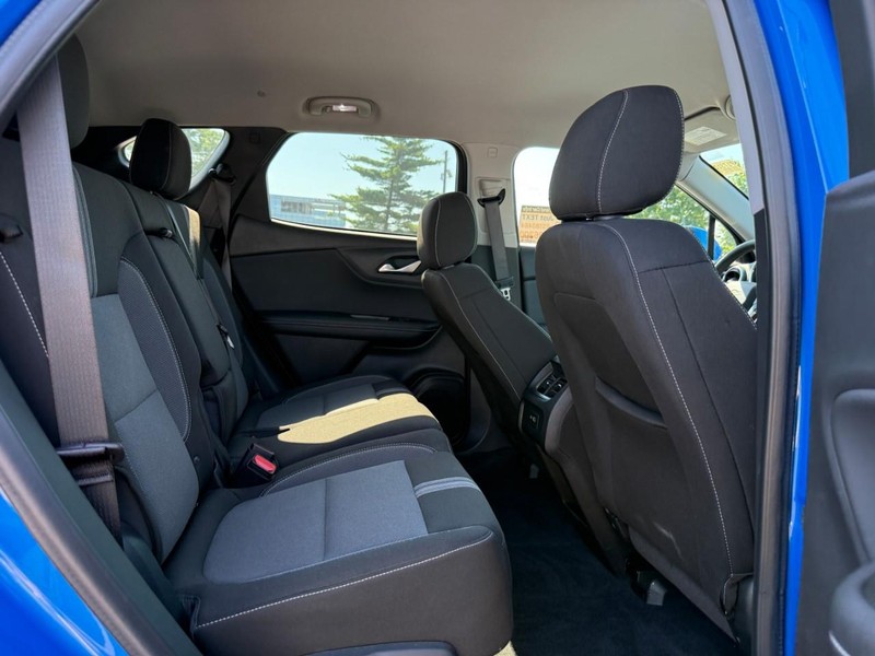 Chevrolet Blazer Vehicle Full-screen Gallery Image 10