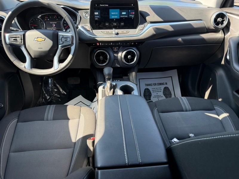 Chevrolet Blazer Vehicle Full-screen Gallery Image 11