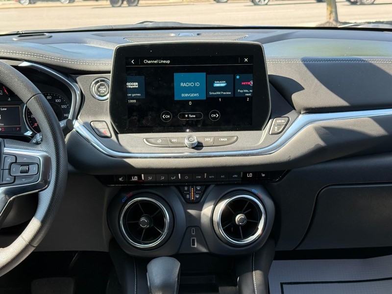 Chevrolet Blazer Vehicle Full-screen Gallery Image 13