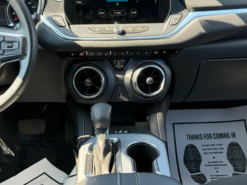 Chevrolet Blazer Vehicle Full-screen Gallery Image 14