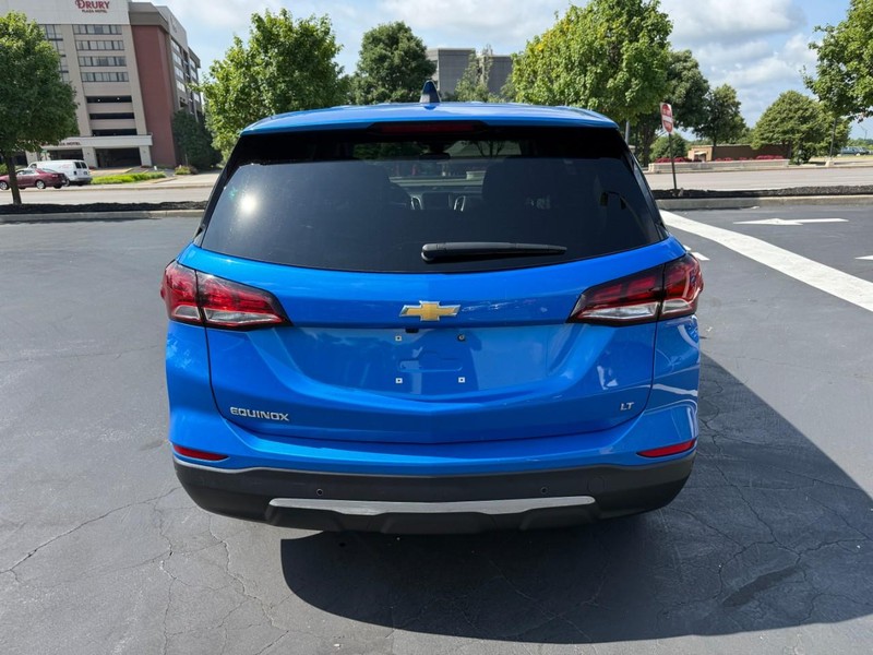 Chevrolet Equinox Vehicle Full-screen Gallery Image 7