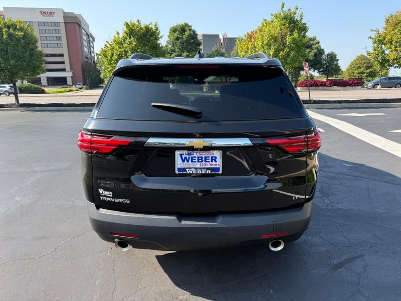 Chevrolet Traverse Vehicle Full-screen Gallery Image 6