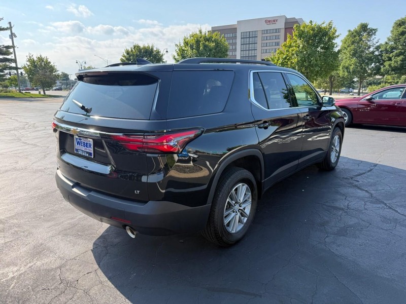 Chevrolet Traverse Vehicle Full-screen Gallery Image 7
