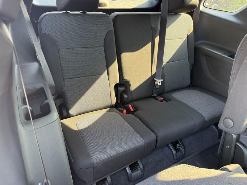 Chevrolet Traverse Vehicle Full-screen Gallery Image 11