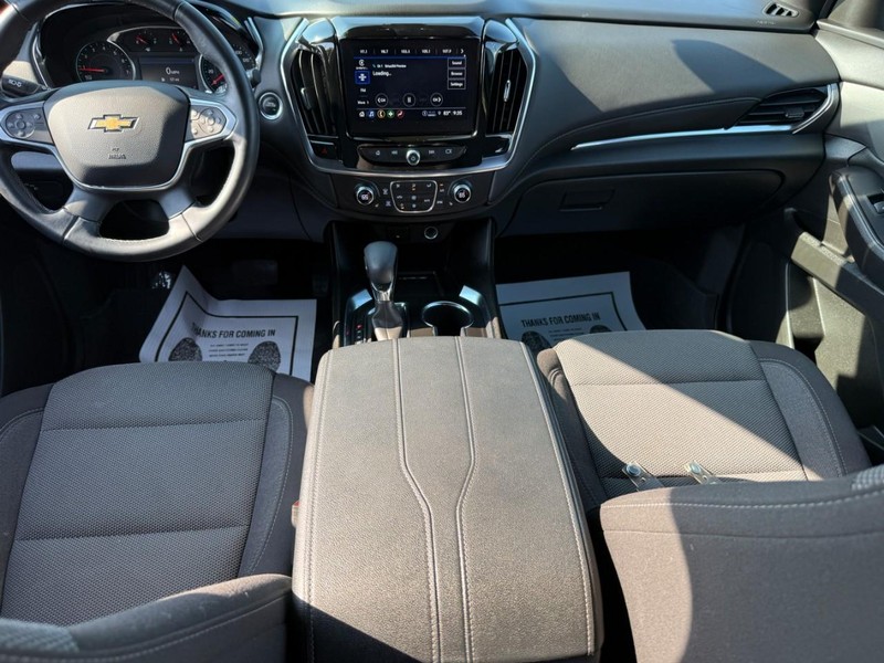 Chevrolet Traverse Vehicle Full-screen Gallery Image 12