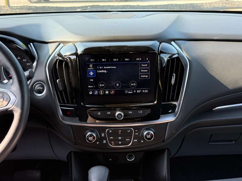 Chevrolet Traverse Vehicle Full-screen Gallery Image 14