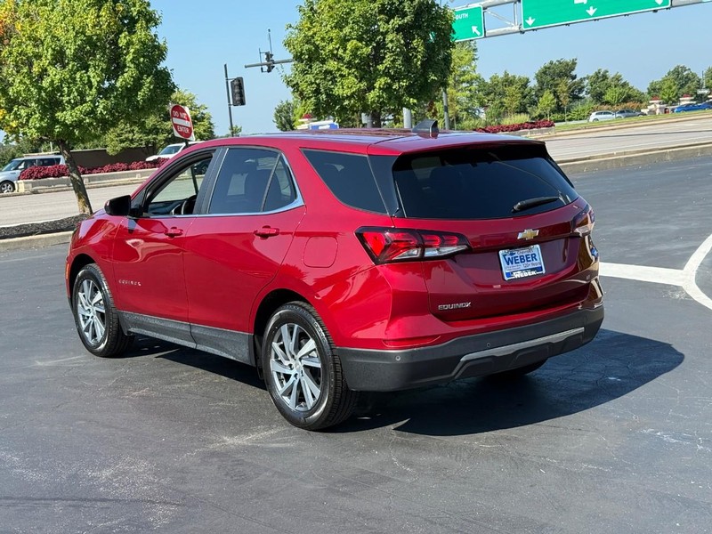 Chevrolet Equinox Vehicle Full-screen Gallery Image 3