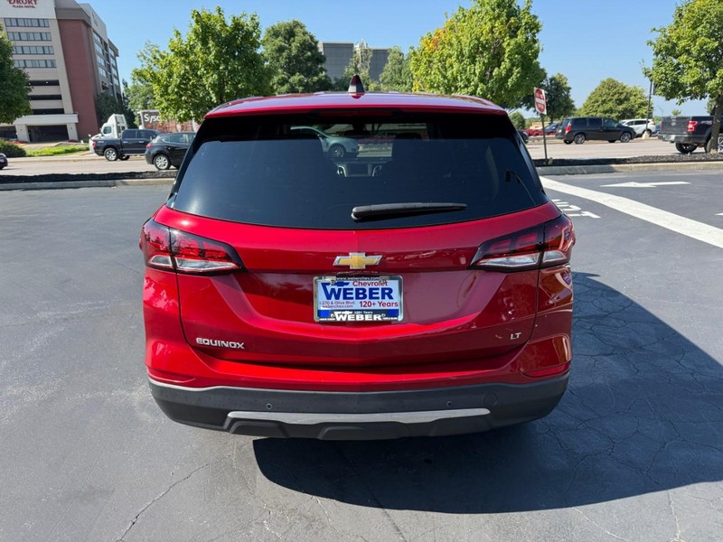 Chevrolet Equinox Vehicle Full-screen Gallery Image 7