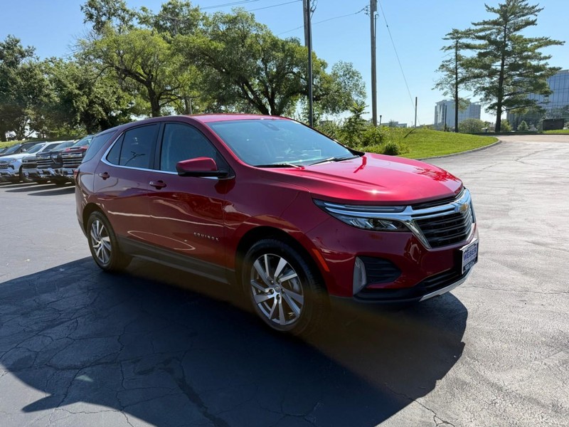 Chevrolet Equinox Vehicle Full-screen Gallery Image 9