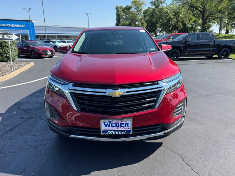 Chevrolet Equinox Vehicle Full-screen Gallery Image 10