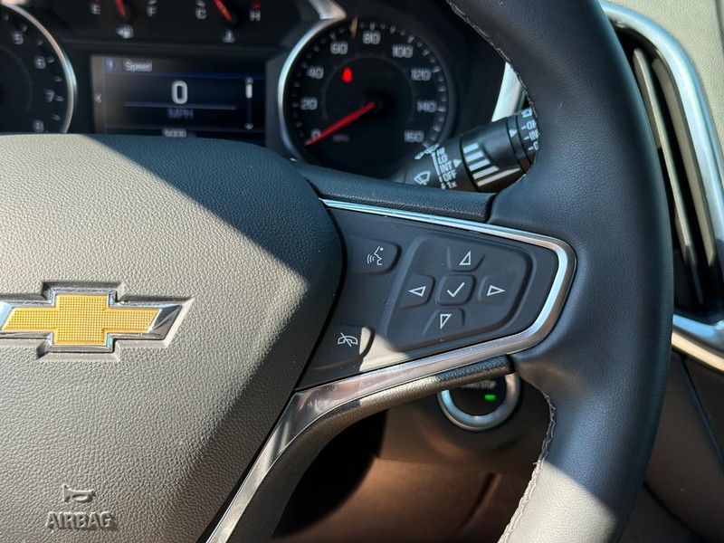 Chevrolet Equinox Vehicle Full-screen Gallery Image 20