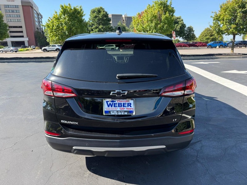 Chevrolet Equinox Vehicle Full-screen Gallery Image 7