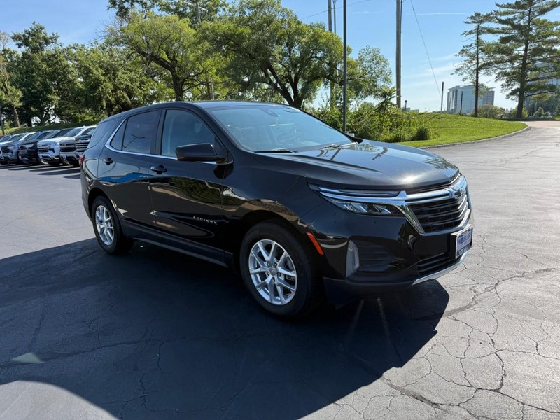 Chevrolet Equinox Vehicle Full-screen Gallery Image 9