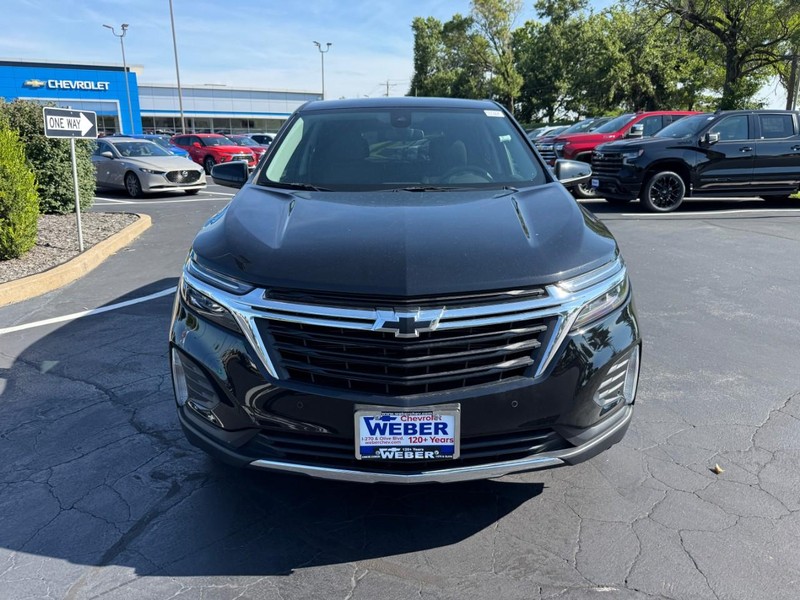 Chevrolet Equinox Vehicle Full-screen Gallery Image 10