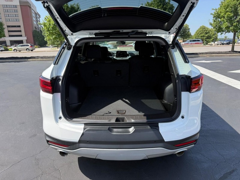 Chevrolet Blazer Vehicle Full-screen Gallery Image 5