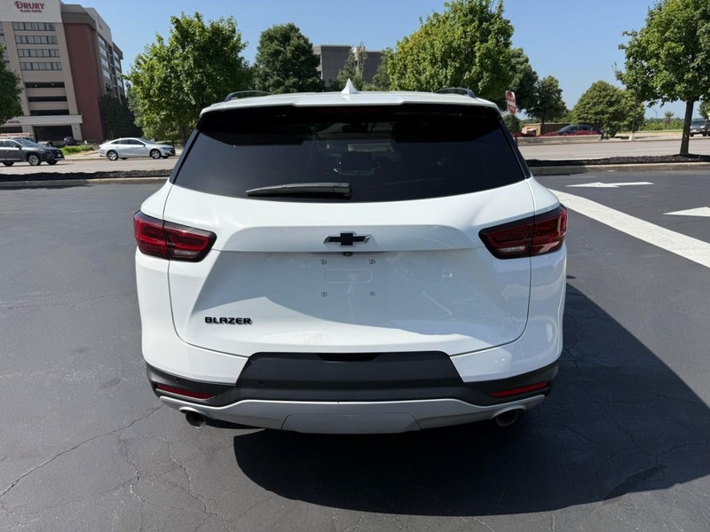 Chevrolet Blazer Vehicle Full-screen Gallery Image 6