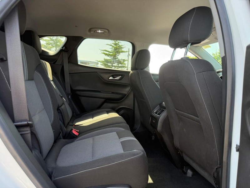 Chevrolet Blazer Vehicle Full-screen Gallery Image 10