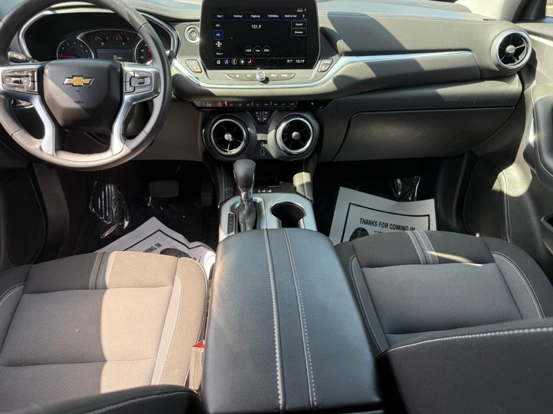 Chevrolet Blazer Vehicle Full-screen Gallery Image 11