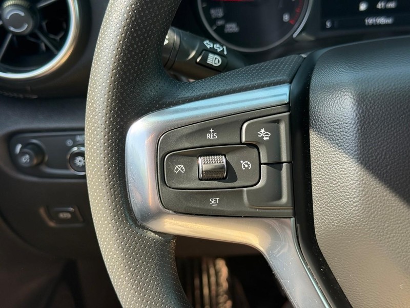 Chevrolet Blazer Vehicle Full-screen Gallery Image 18