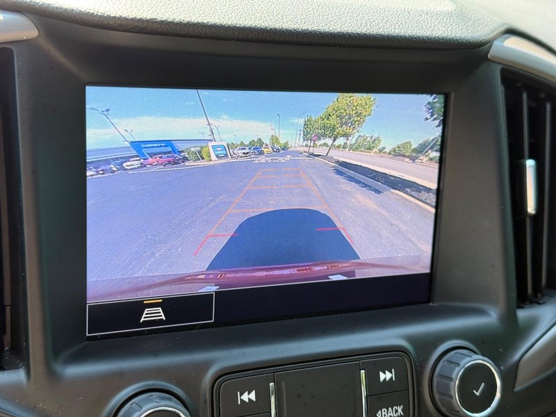 GMC Terrain Vehicle Full-screen Gallery Image 23