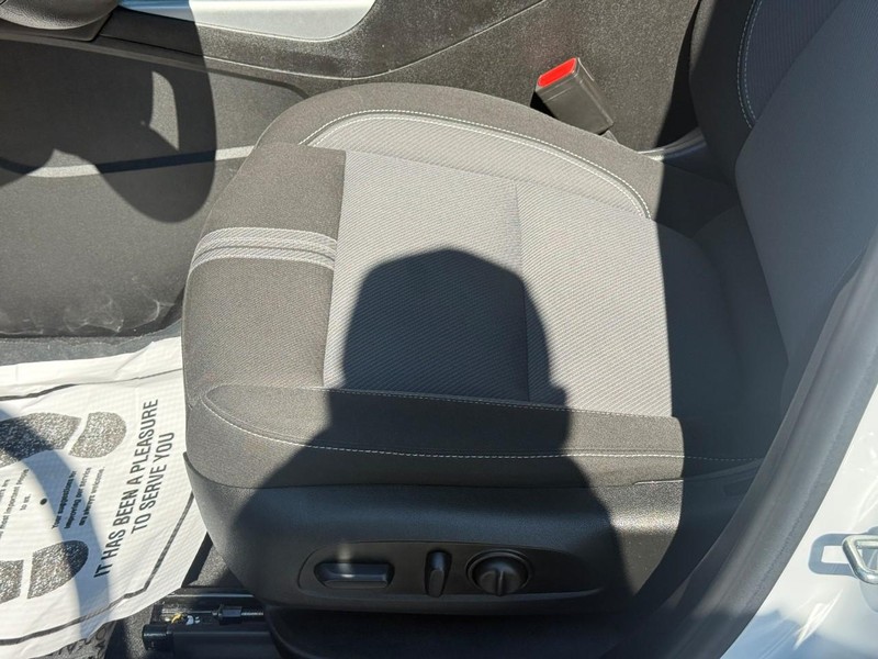 Chevrolet Blazer Vehicle Full-screen Gallery Image 16