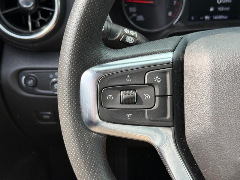 Chevrolet Blazer Vehicle Full-screen Gallery Image 18