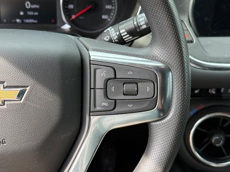 Chevrolet Blazer Vehicle Full-screen Gallery Image 19