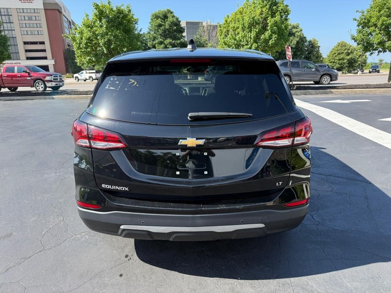Chevrolet Equinox Vehicle Full-screen Gallery Image 7