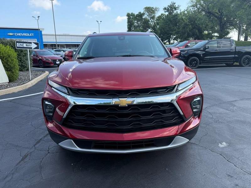 Chevrolet Blazer Vehicle Full-screen Gallery Image 8