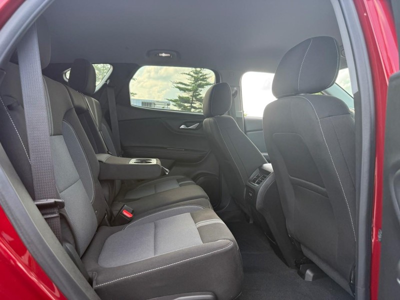 Chevrolet Blazer Vehicle Full-screen Gallery Image 9
