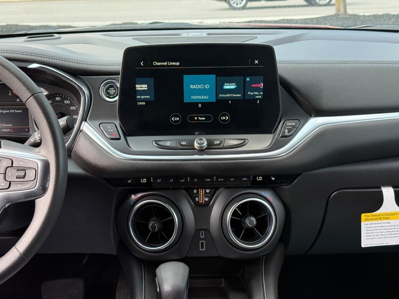 Chevrolet Blazer Vehicle Full-screen Gallery Image 12