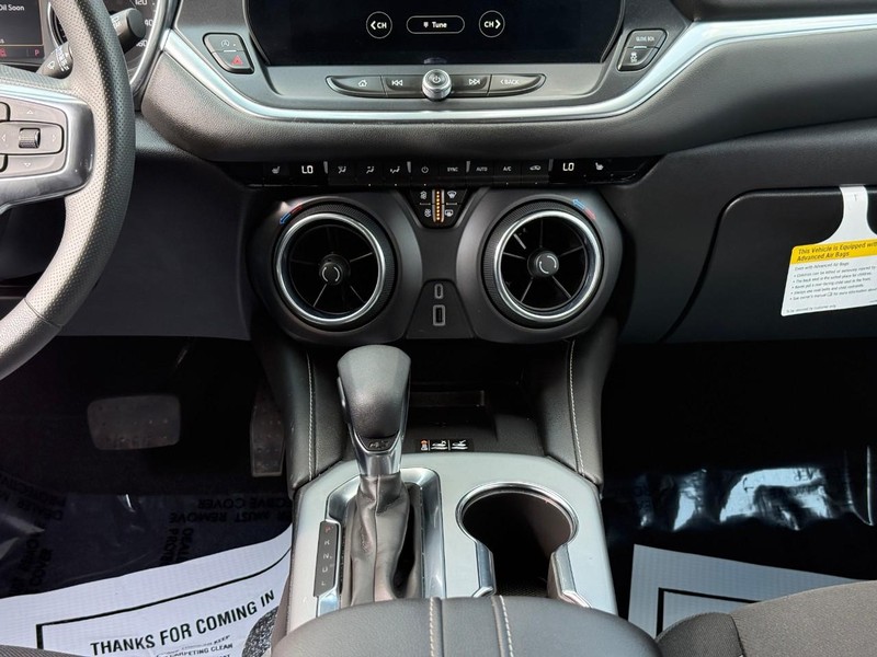 Chevrolet Blazer Vehicle Full-screen Gallery Image 13