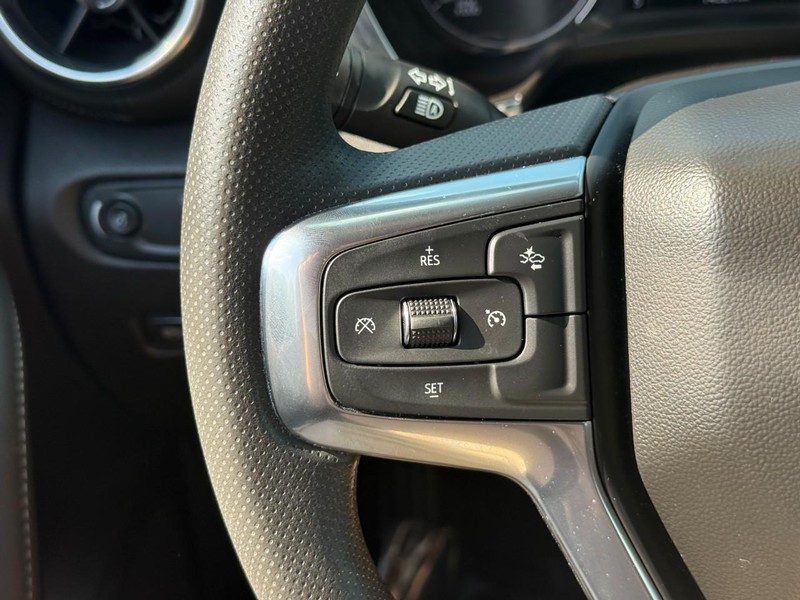 Chevrolet Blazer Vehicle Full-screen Gallery Image 17