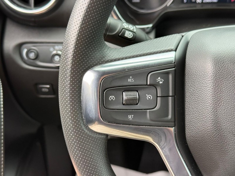 Chevrolet Blazer Vehicle Full-screen Gallery Image 17