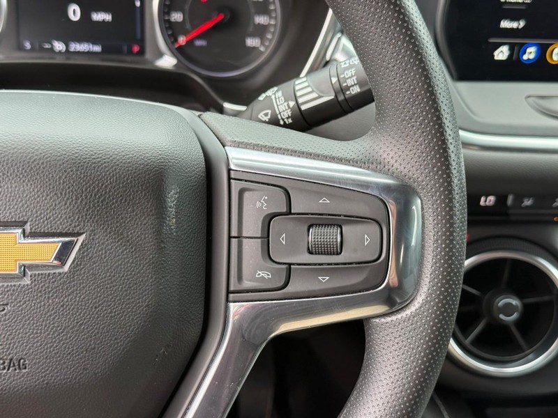 Chevrolet Blazer Vehicle Full-screen Gallery Image 18
