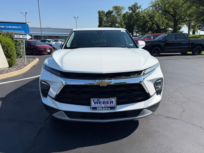 Chevrolet Blazer Vehicle Full-screen Gallery Image 7