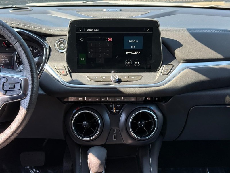Chevrolet Blazer Vehicle Full-screen Gallery Image 12