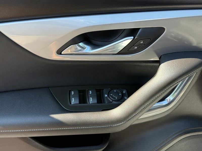 Chevrolet Blazer Vehicle Full-screen Gallery Image 14