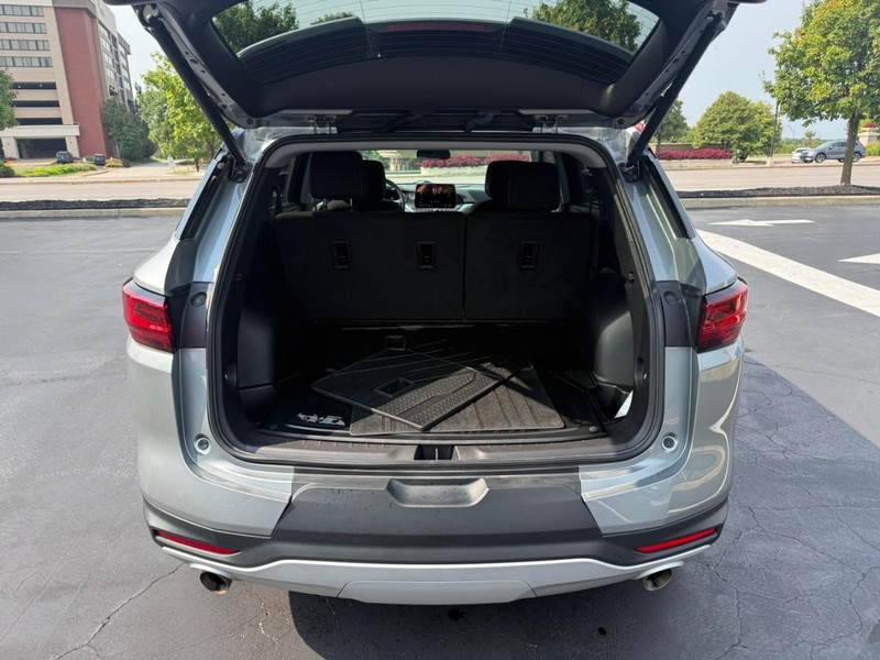 Chevrolet Blazer Vehicle Full-screen Gallery Image 05