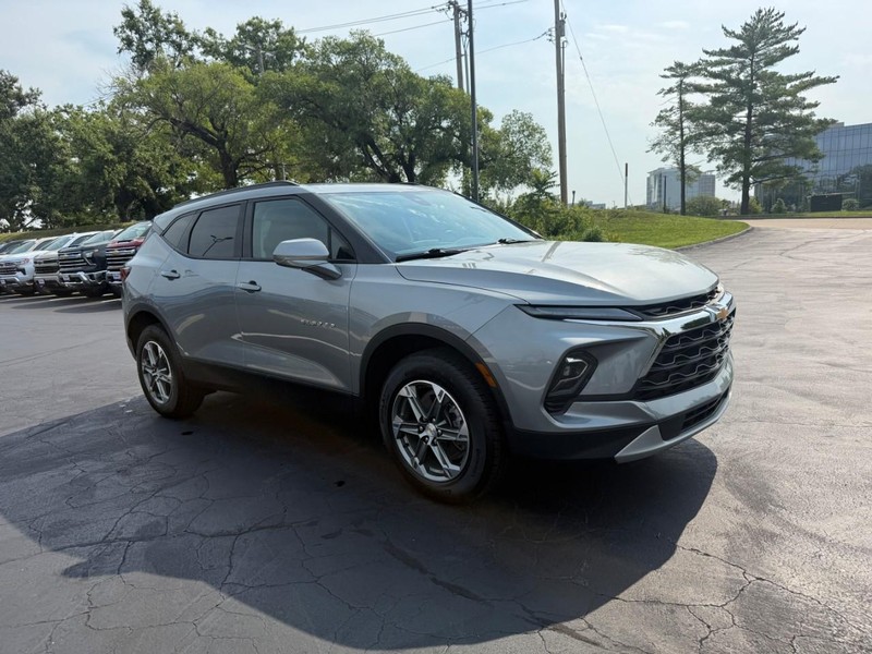 Chevrolet Blazer Vehicle Full-screen Gallery Image 08