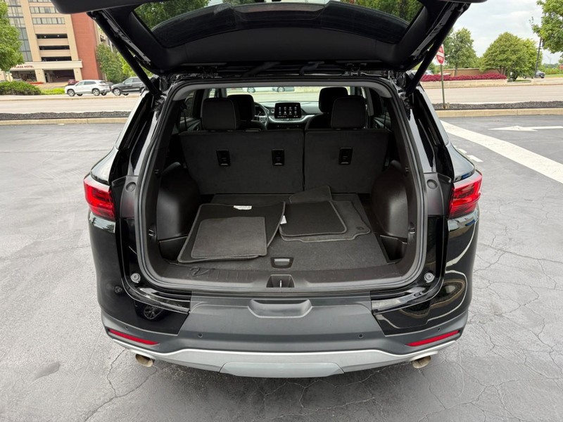 Chevrolet Blazer Vehicle Full-screen Gallery Image 05