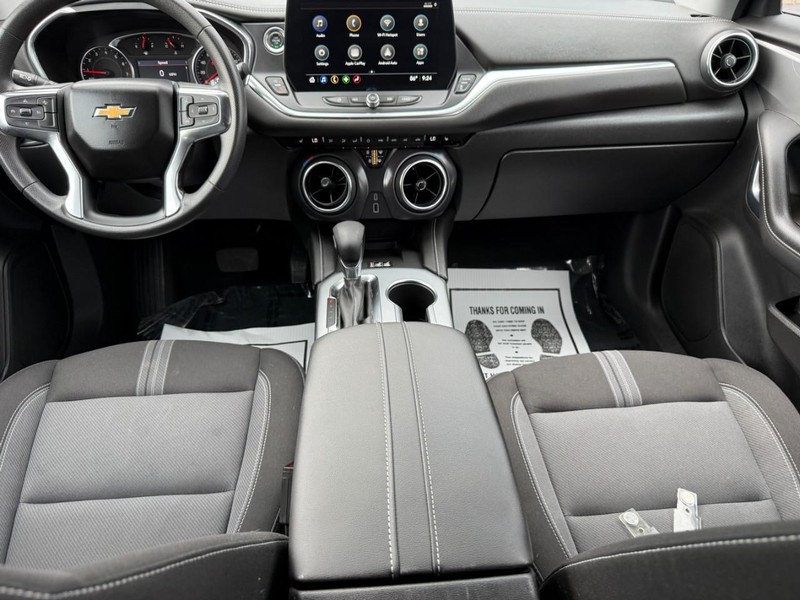 Chevrolet Blazer Vehicle Full-screen Gallery Image 11