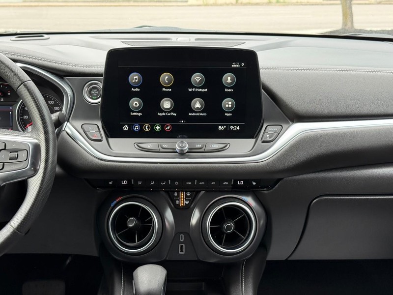 Chevrolet Blazer Vehicle Full-screen Gallery Image 13
