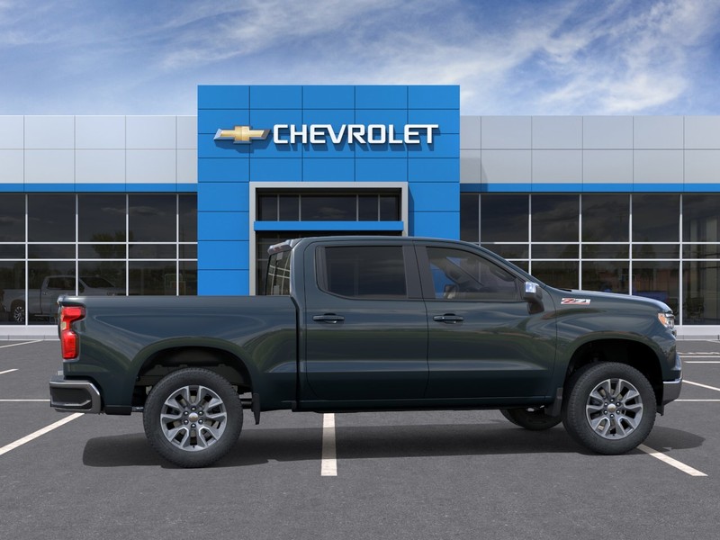 Chevrolet Silverado 1500 Vehicle Full-screen Gallery Image 5